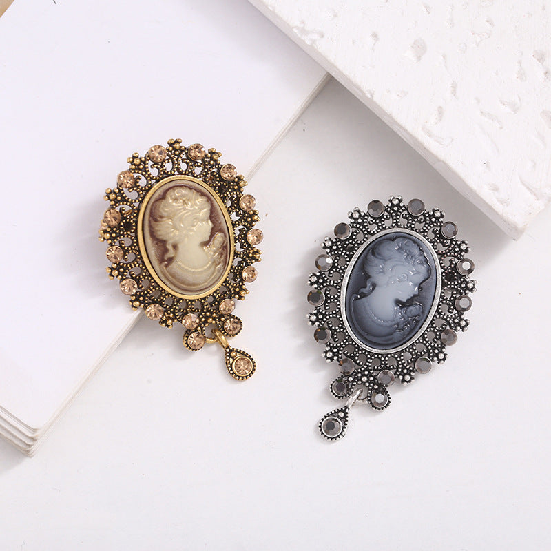 Valtier Pins