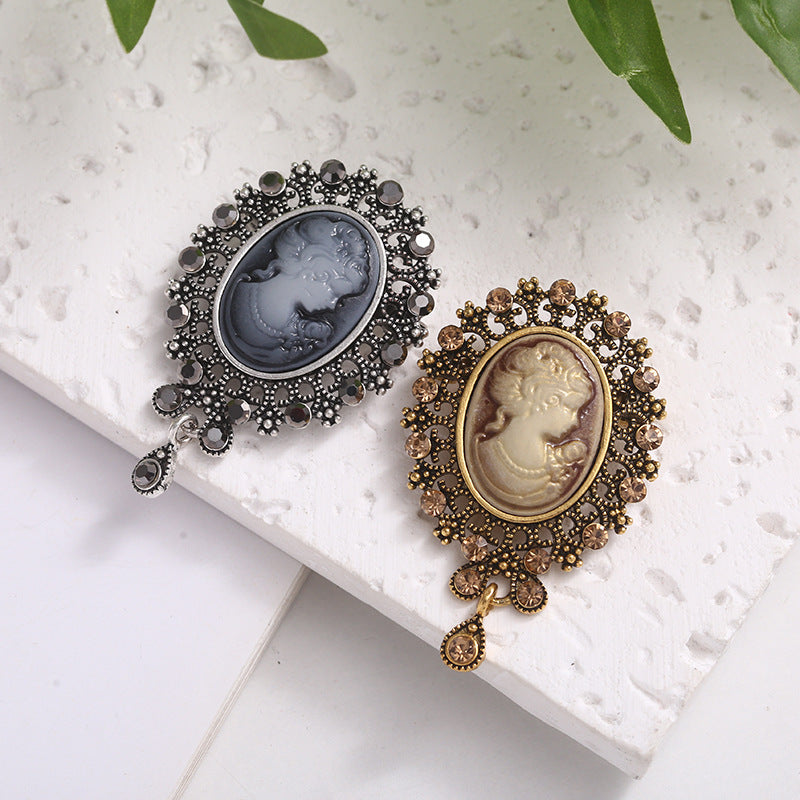 Valtier Pins