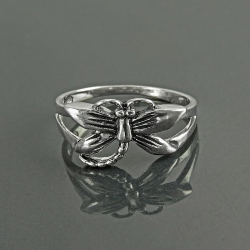 Majestic Aura Ring